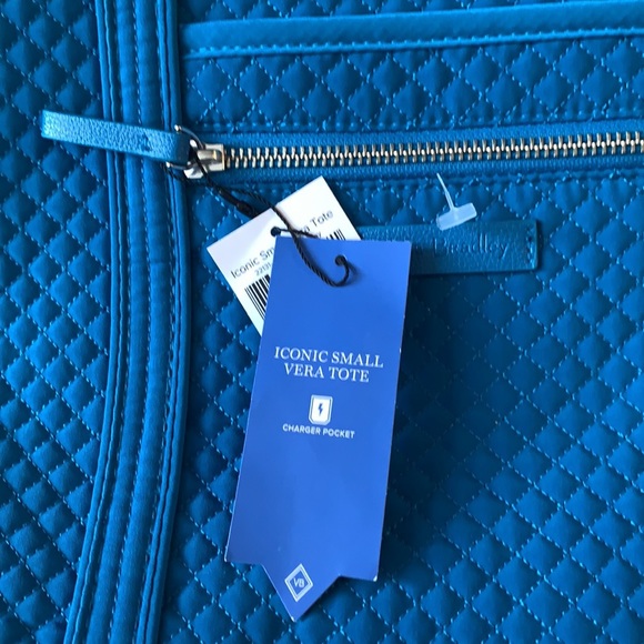 Vera Bradley Handbags - NWT Vera Bradley Iconic small tote turquoise